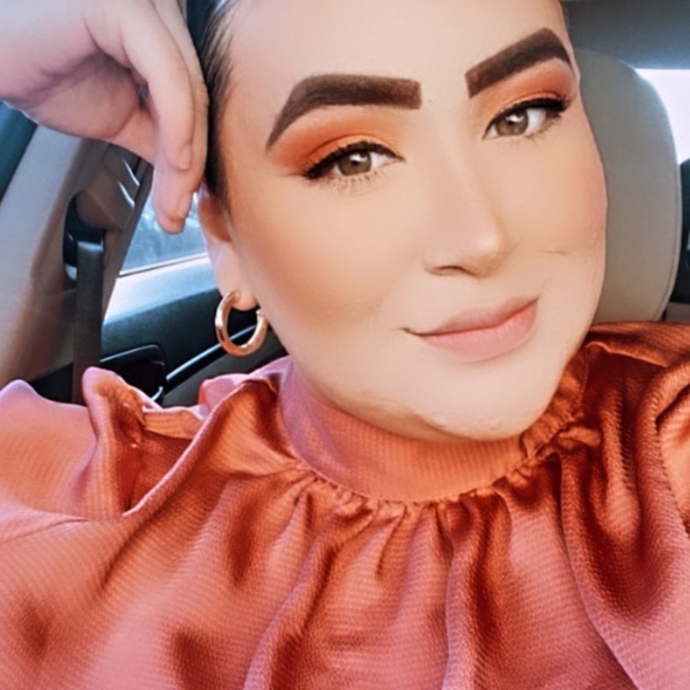 Meet your Posher, Catherine